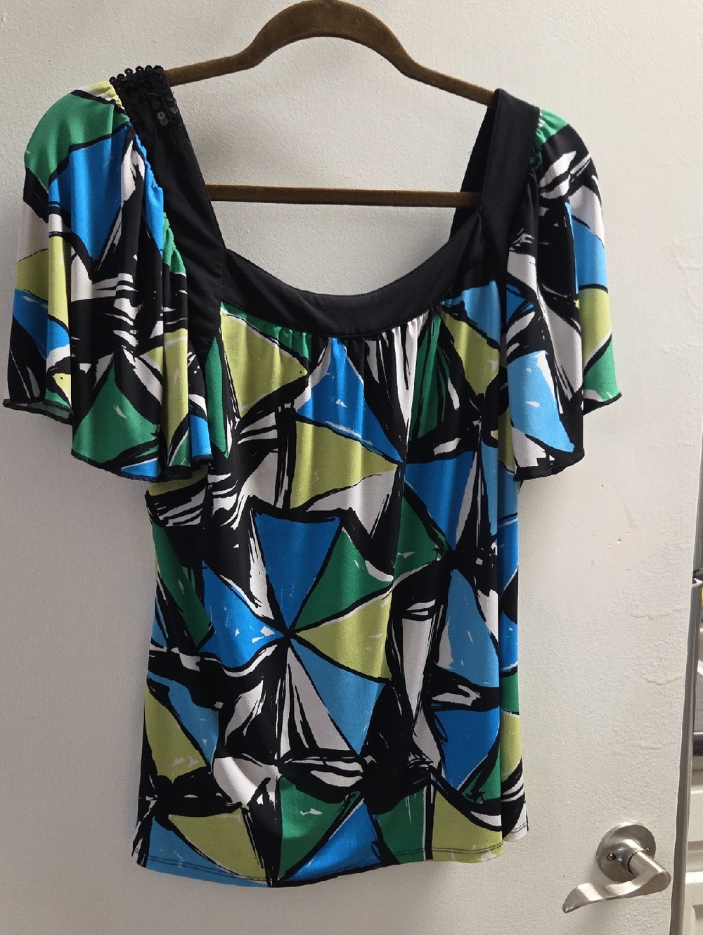 Flutter Sleeve Scoop Neck Top in Black with Blue & Green Geo Print
